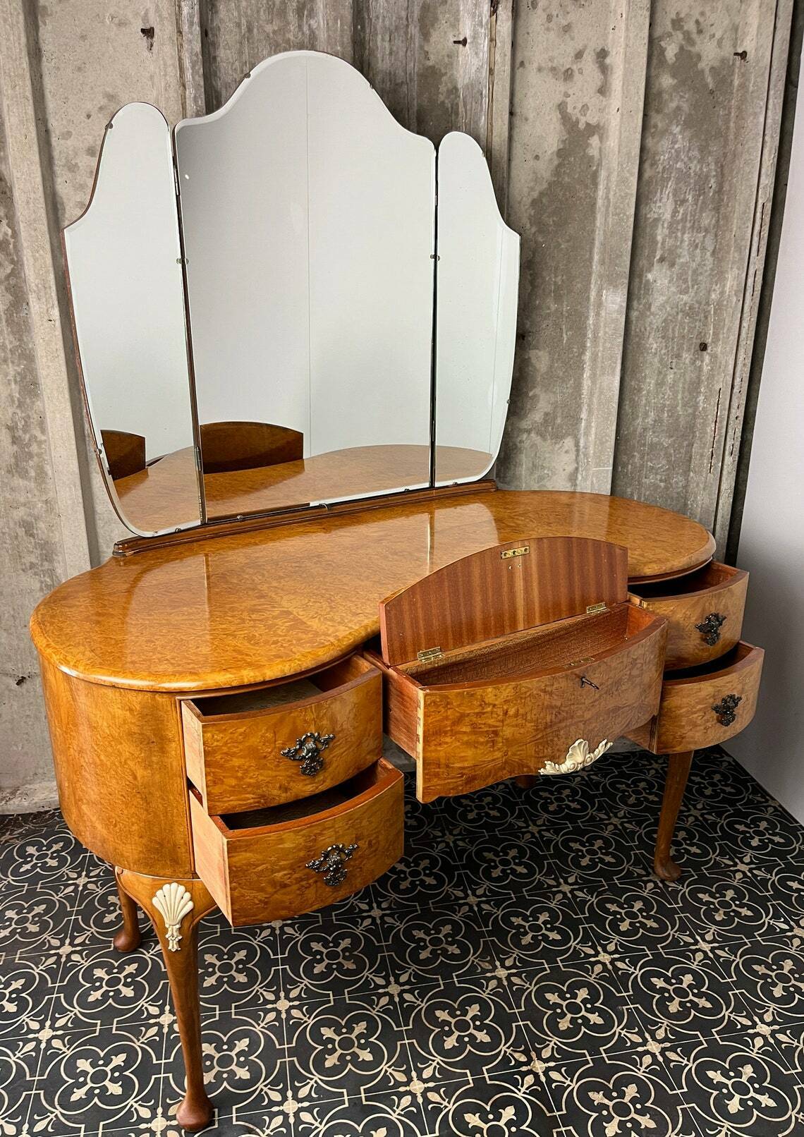 The Art Deco Collection – TheFoldAntiques