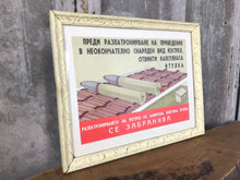 Load image into Gallery viewer, Vintage Original Military Poster Shell Loading Picture