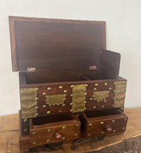 Load image into Gallery viewer, Vintage Jewellery Organisational Box, Mid-Century Brass Design, African Craftsmanship, Wooden Chest, Home Ornaments, Trinket Trunk