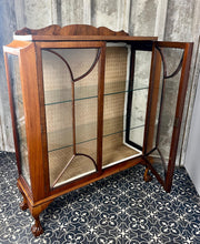 Load image into Gallery viewer, 1930’s Walnut Mahogany Antique Art Deco Cocktail Display Cabinet