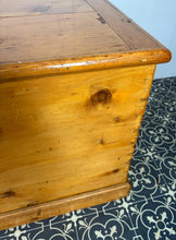 Load image into Gallery viewer, Antique 19th Century Large Victorian pine trunk Blanket box