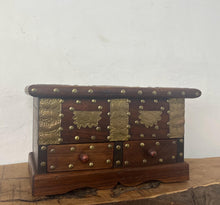 Load image into Gallery viewer, Vintage Jewellery Organisational Box, Mid-Century Brass Design, African Craftsmanship, Wooden Chest, Home Ornaments, Trinket Trunk
