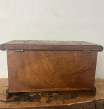 Load image into Gallery viewer, Vintage Jewellery Organisational Box, Mid-Century Brass Design, African Craftsmanship, Wooden Chest, Home Ornaments, Trinket Trunk
