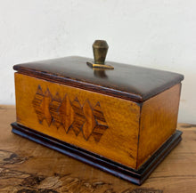 Load image into Gallery viewer, Removable Lid with Solid Brass Hardware, the box is fitted with a fully removable, beautifully polished dark wood lid. A distinctive, diamond-shaped brass finial serves as the handle, adding an elegant metallic contrast to the rich wood tones and highlighting the geometric principles central to Art Deco design.
