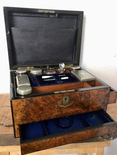 Beautiful antique 1850’s mid 19th century Victorian ladies vanity burr walnut cabinet case travel box