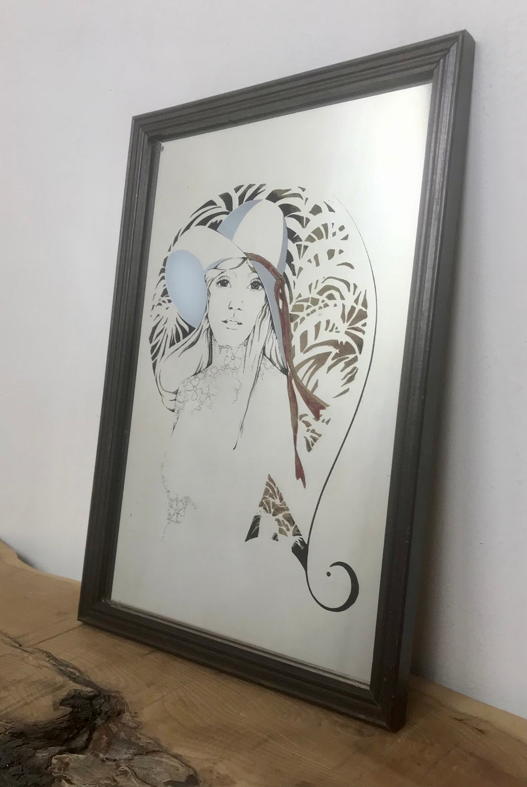 Lovely vintage art nouveau mirror lady with hat collectibles design