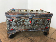 Load image into Gallery viewer, Stunning tibétain antique copper and silver filigree jewellery chest box jewel encrusted stylish collectible piece
